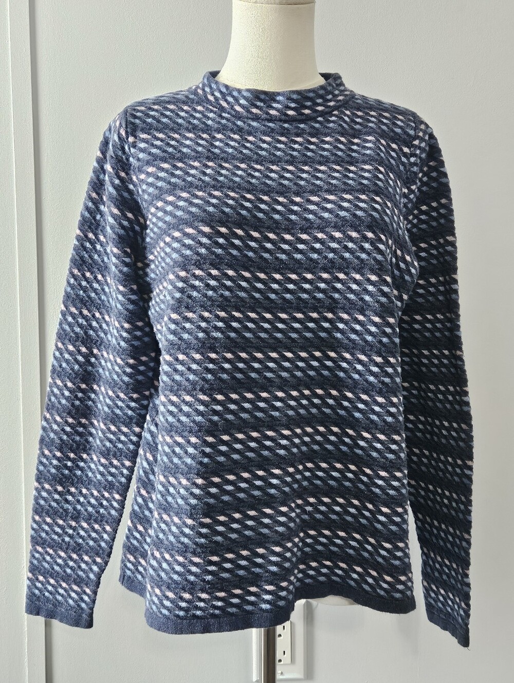 Mansted Size L Cotton Long-Sleeved Women's Geometric Textured Striped Blouse Shi